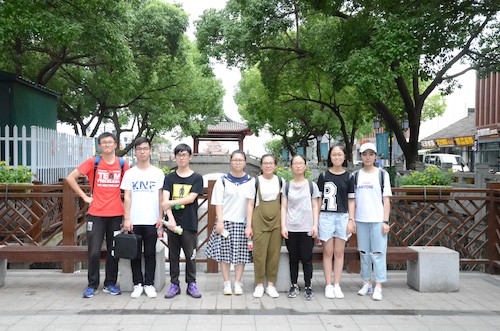 7月7日 澳门博彩
 赴余杭区测甲醛小分队 合照