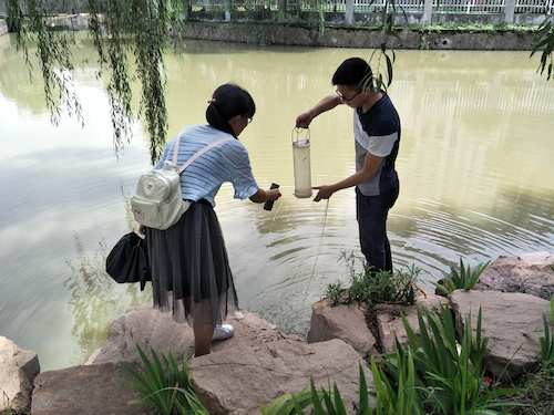 7月10日 澳门博彩
 赴嘉兴”青水“小分队 采样