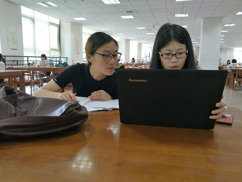 七月二十日 澳门博彩
  生科院赴杭州余杭区“五水共治”调查与研究分队社会实践小分队 数据处理