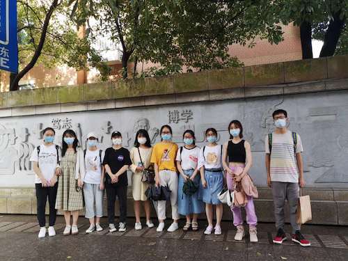 七月六日澳门博彩
赴杭州地区疫情防控调查及科普小分队合影